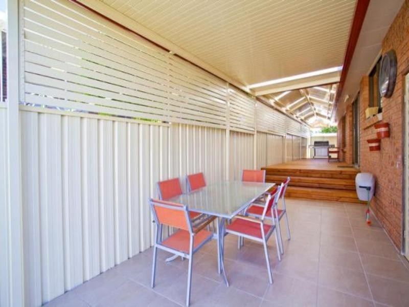 Edensor Park NSW 2176