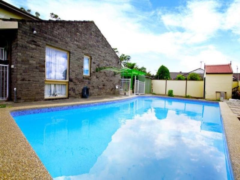 Greenfield Park NSW 2176