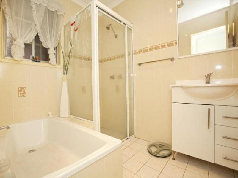 Bossley Park NSW 2176