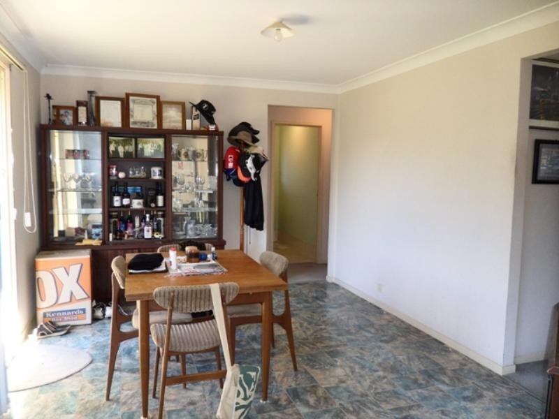 37 Esk Avenue, Green Valley NSW 2168