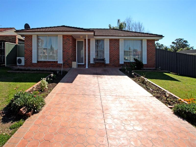 12 Allambie Road, Edensor Park NSW 2176