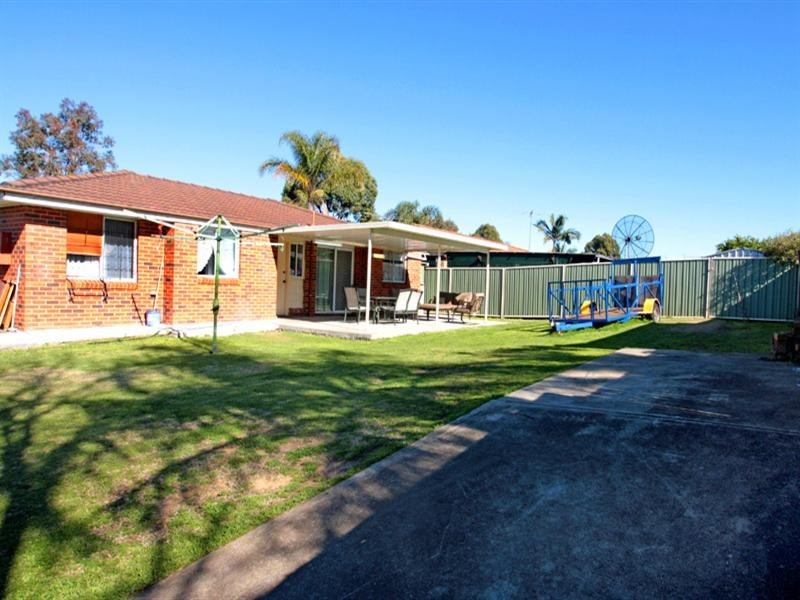 12 Allambie Road, Edensor Park NSW 2176