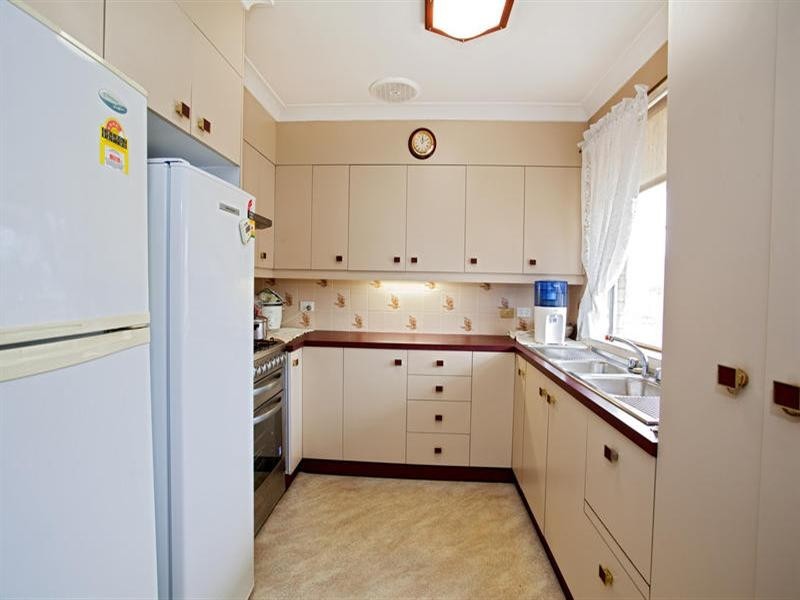 Greenfield Park NSW 2176