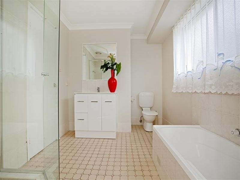 6 Nineteenth Avenue, Hoxton Park NSW 2171