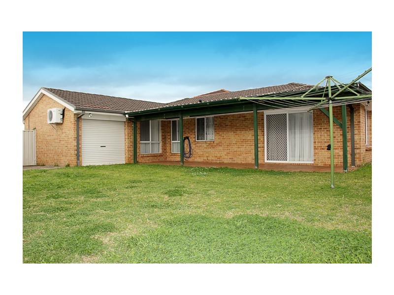 8 Dorado Place, Hinchinbrook NSW 2168