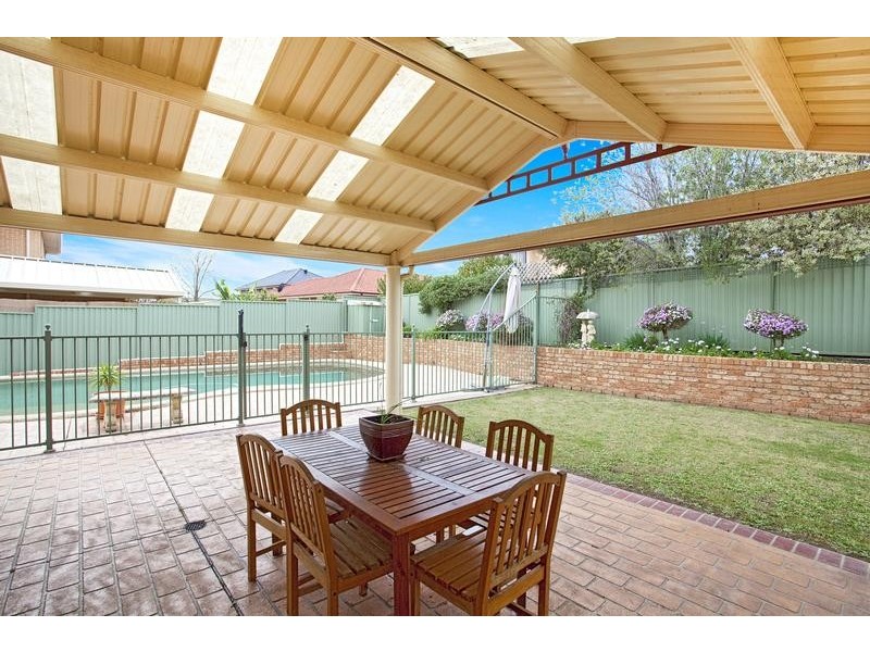185 Braidwood Drive, Prestons NSW 2170