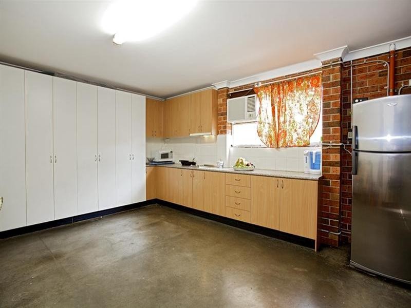 10 Fitzroy Close, St Johns Park NSW 2176