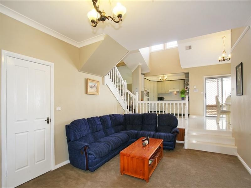 41 Dalbertis Street, Abbotsbury NSW 2176