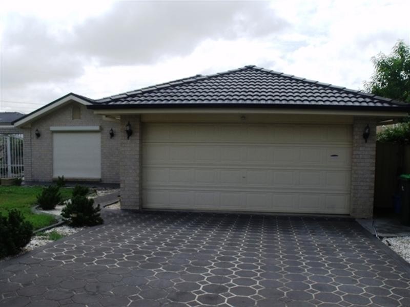 West Hoxton NSW 2171