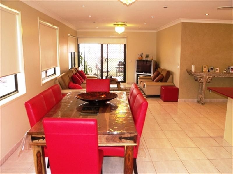 West Hoxton NSW 2171