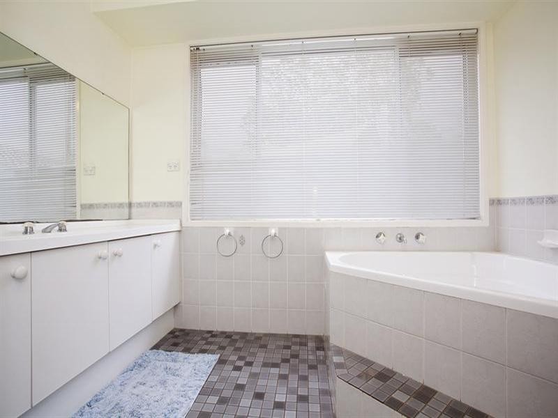 Hinchinbrook NSW 2168