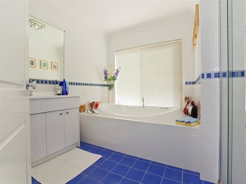 West Hoxton NSW 2171