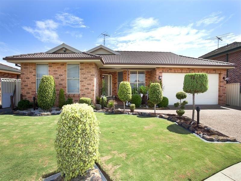 15 Cordelia Crescent, Green Valley NSW 2168