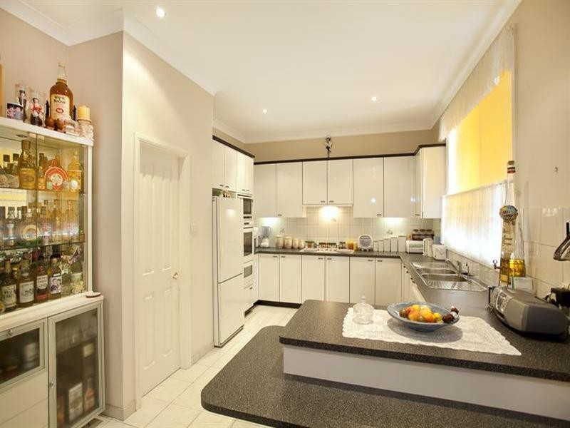 15 Cordelia Crescent, Green Valley NSW 2168