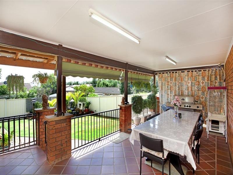15 Cordelia Crescent, Green Valley NSW 2168