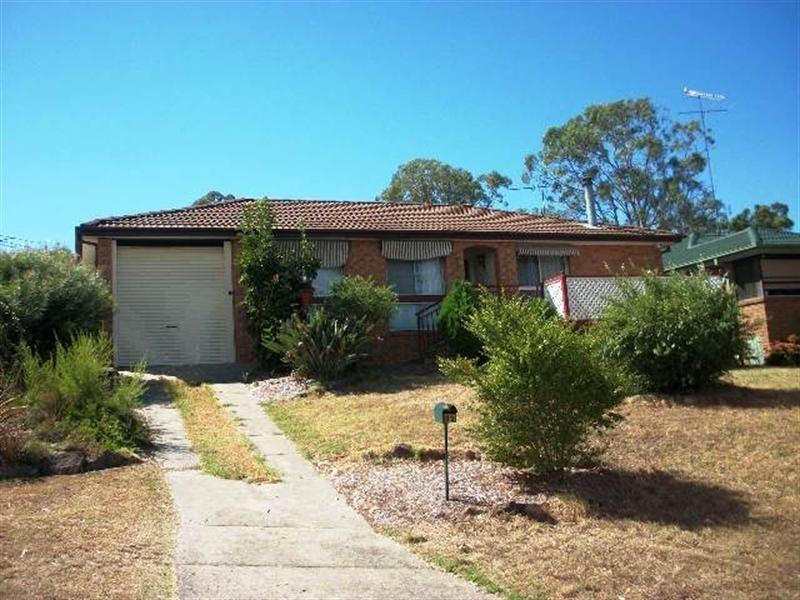 85 Georgina Crescent, Ambarvale NSW 2560