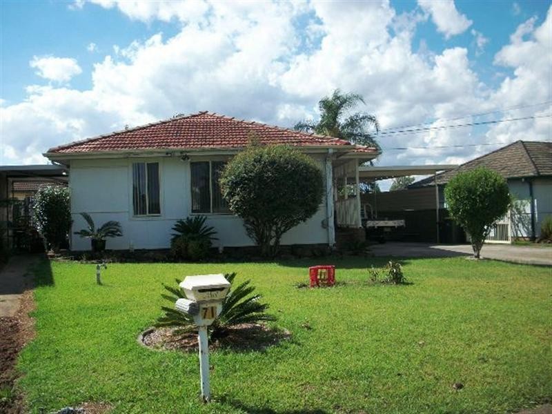 71 South Liverpool Road, Busby NSW 2168