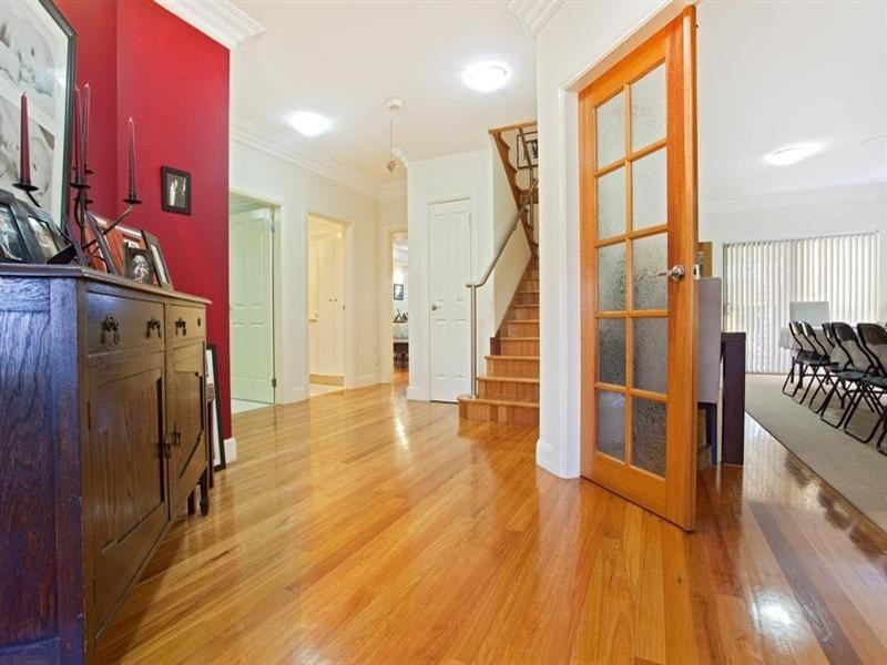 20 Lamattina Place, Green Valley NSW 2168