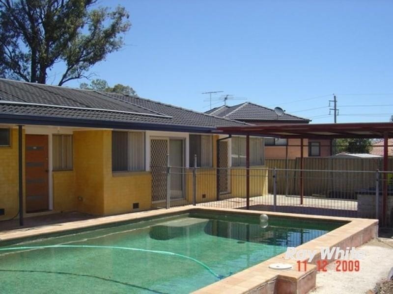 303 Newbridge Road, Chipping Norton NSW 2170