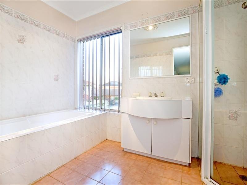 Hoxton Park NSW 2171