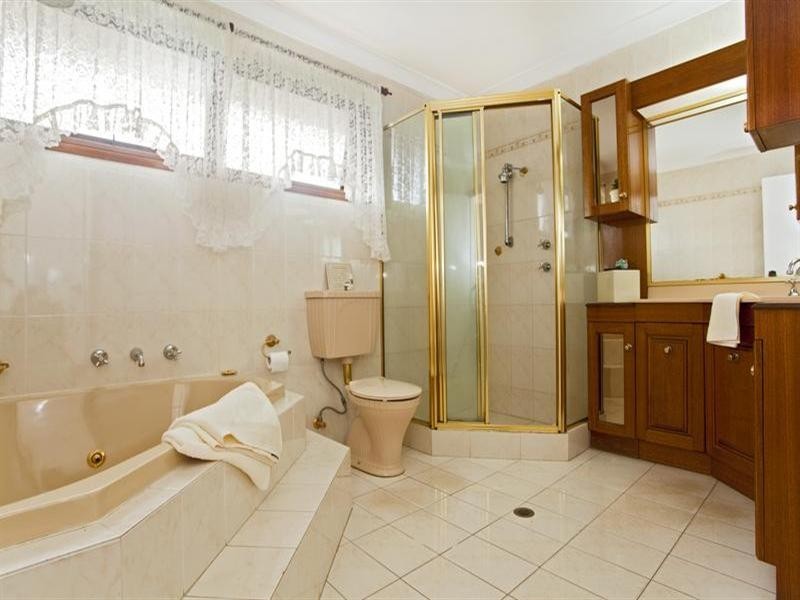 83 St Andrews Boulevard, Casula NSW 2170