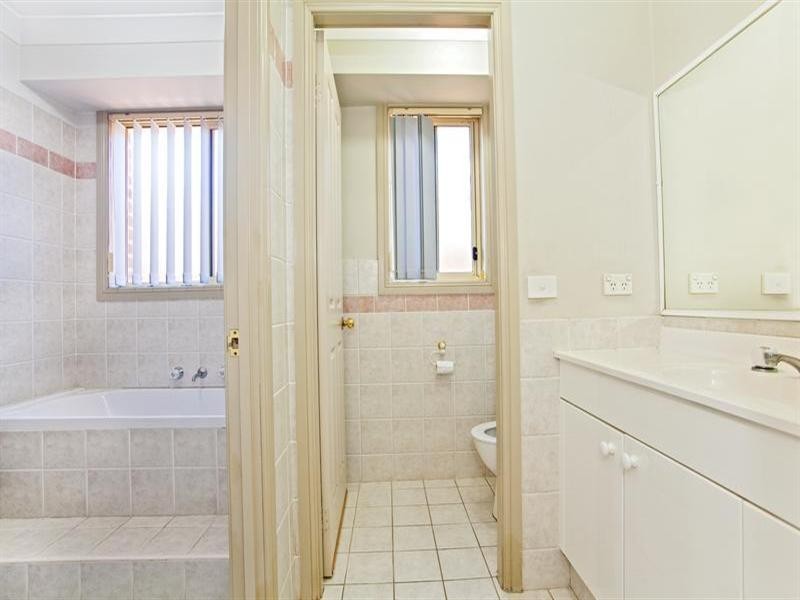 St Johns Park NSW 2176