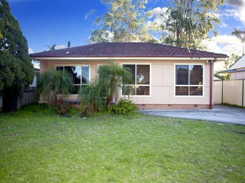 10 Dundee Street, Sadleir NSW 2168