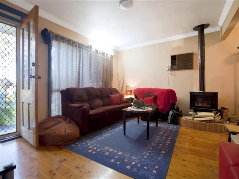 10 Dundee Street, Sadleir NSW 2168