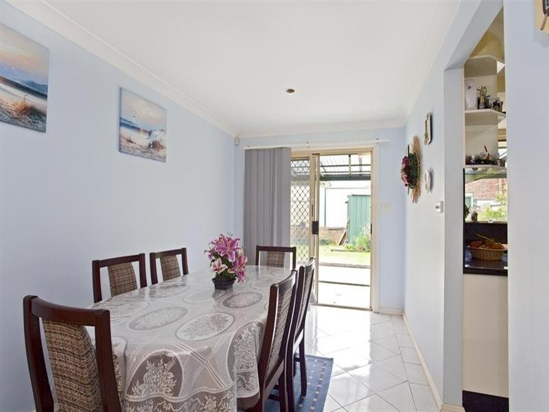 11B First Avenue, Hoxton Park NSW 2171
