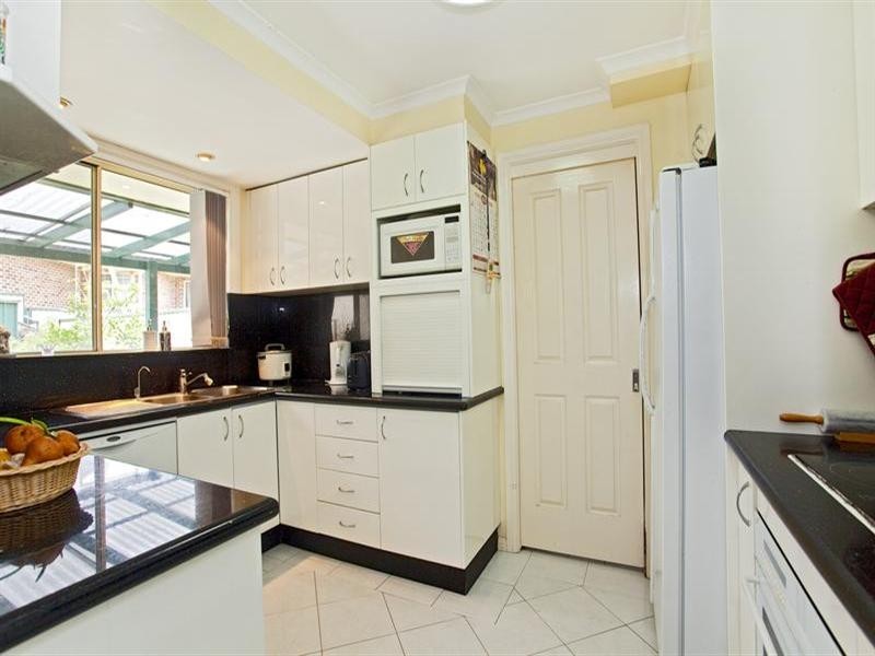 11B First Avenue, Hoxton Park NSW 2171