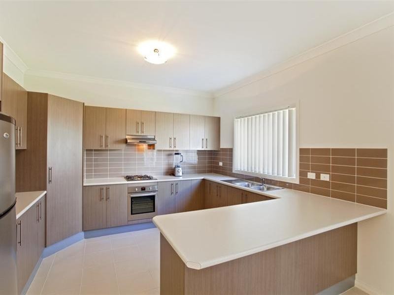 7B Bribe Close, Green Valley NSW 2168