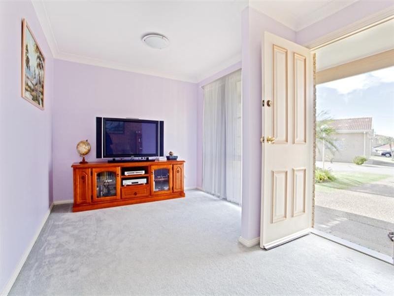 8/12 Heron Place, Hinchinbrook NSW 2168