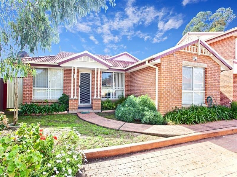 5/10-12 Peacock Close, Green Valley NSW 2168