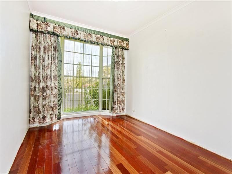 8 Brown Road, Bonnyrigg NSW 2177