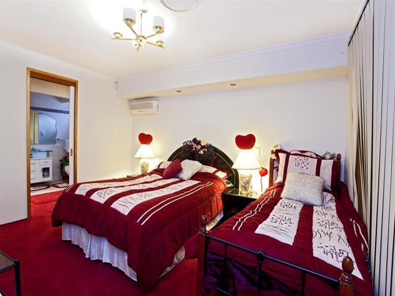 Hinchinbrook NSW 2168