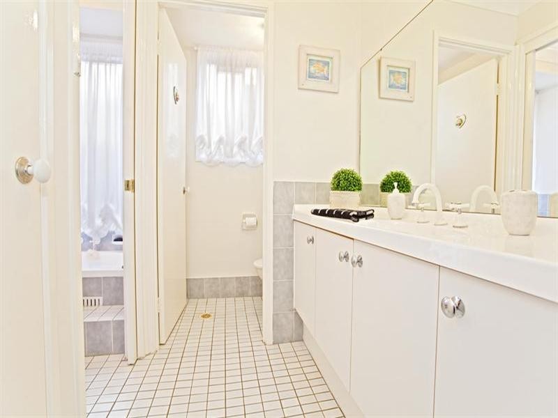 Hinchinbrook NSW 2168