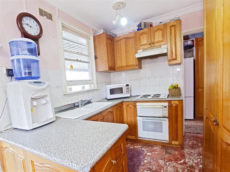 1 Kemira Place, Cartwright NSW 2168