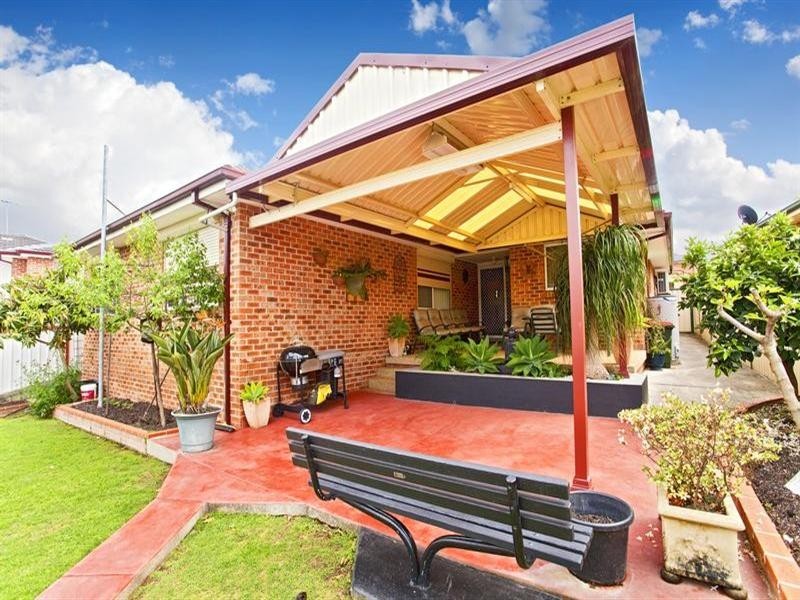 28 Wallis Crescent, Cecil Hills NSW 2171