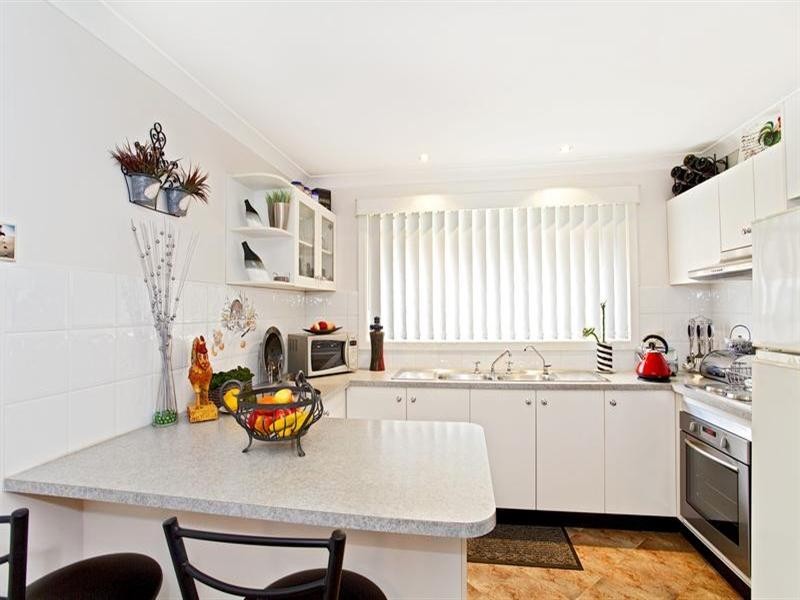 28 Wallis Crescent, Cecil Hills NSW 2171