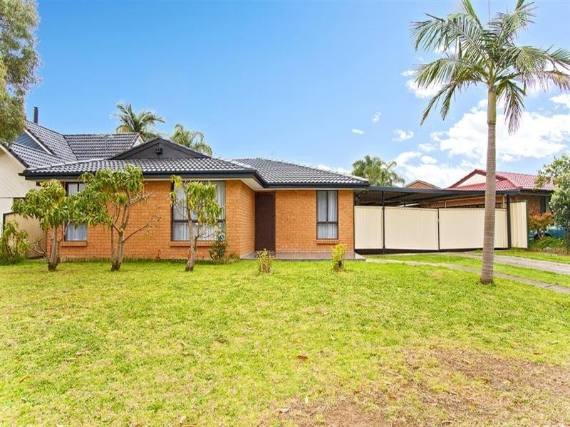 43 Brisbane Road, St Johns Park NSW 2176