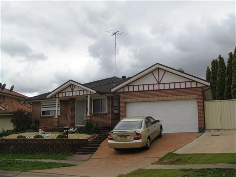 2/8 Gabriella Avenue, Cecil Hills NSW 2171