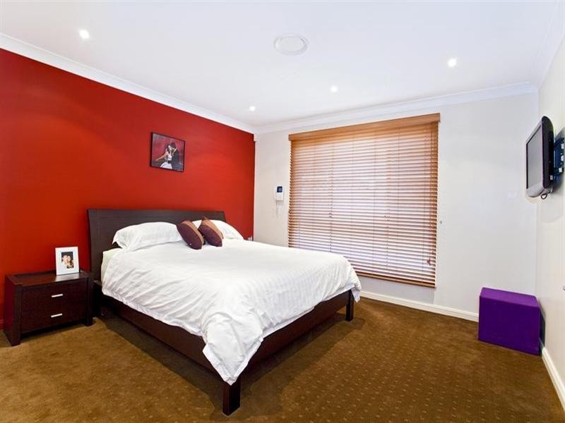 3 Harris Place, West Hoxton NSW 2171