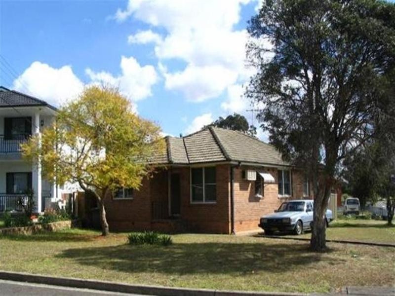 1 Calliope Place, Busby NSW 2168