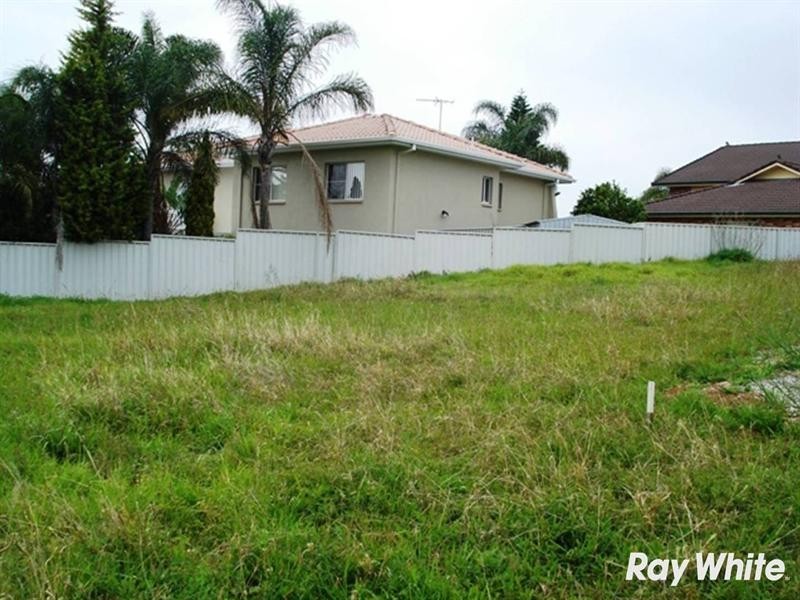 Edensor Park NSW 2176