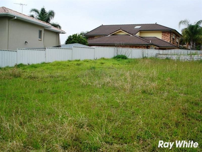 Edensor Park NSW 2176