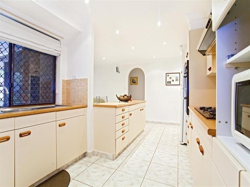 5 Penguin Parade, Hinchinbrook NSW 2168