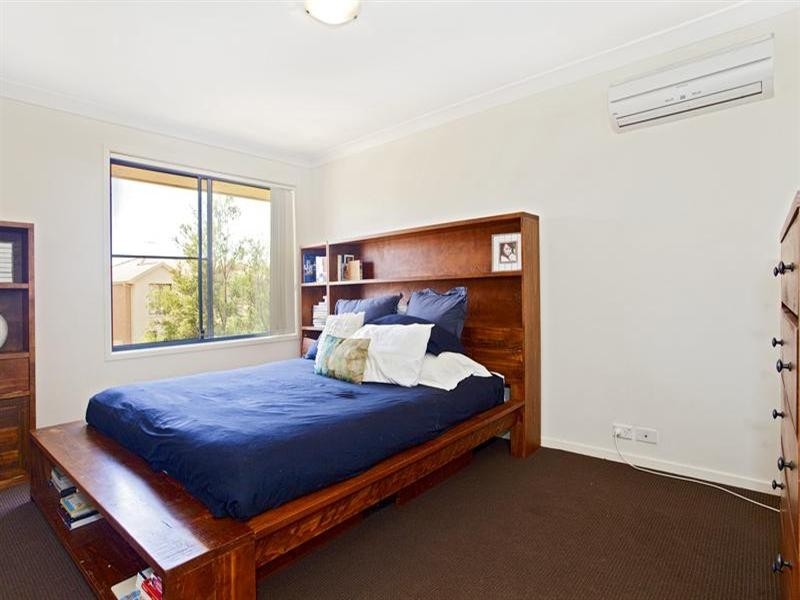 66 Coffs Harbour Avenue, Hoxton Park NSW 2171