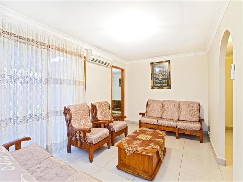 260 Whitford Road, Green Valley NSW 2168