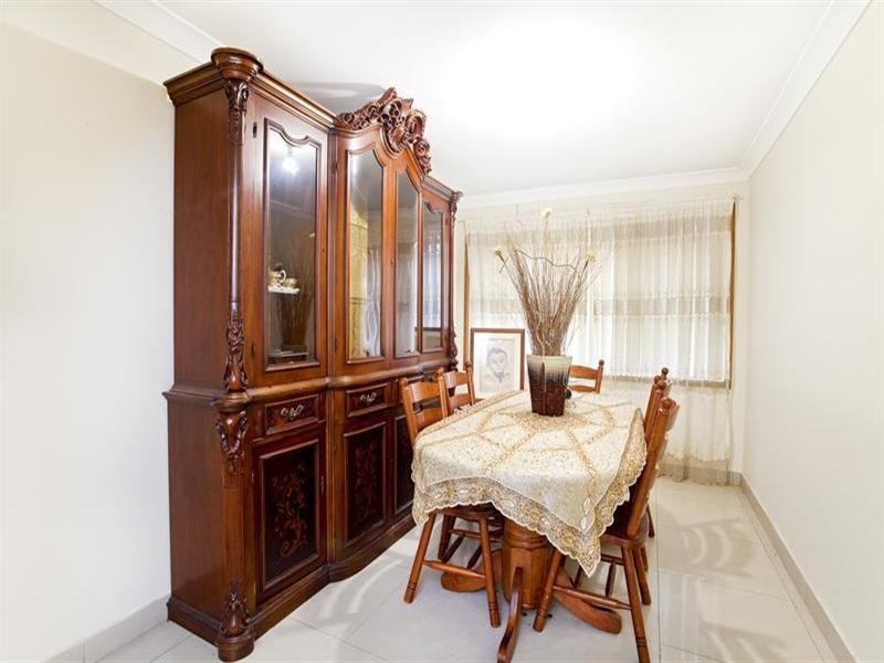 260 Whitford Road, Green Valley NSW 2168