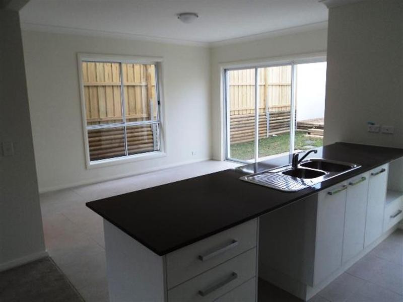 23 Lockheed Avenue, Middleton Grange NSW 2171